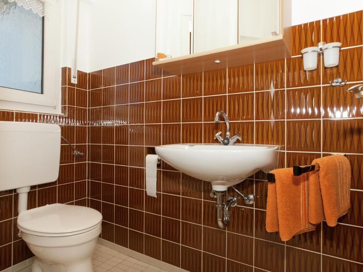 Serene Apartment In Meschede With Balcony Grevenstein Esterno foto