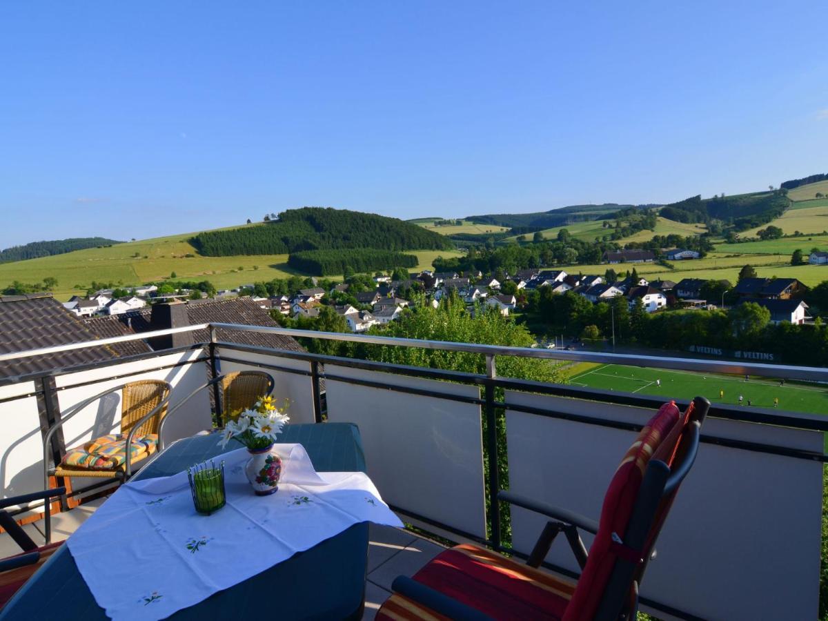 Serene Apartment In Meschede With Balcony Grevenstein Esterno foto